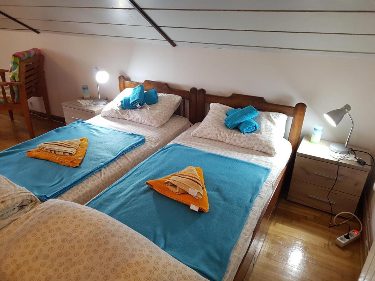 Nena & Rale Rooms Долни Милановац Екстериор снимка